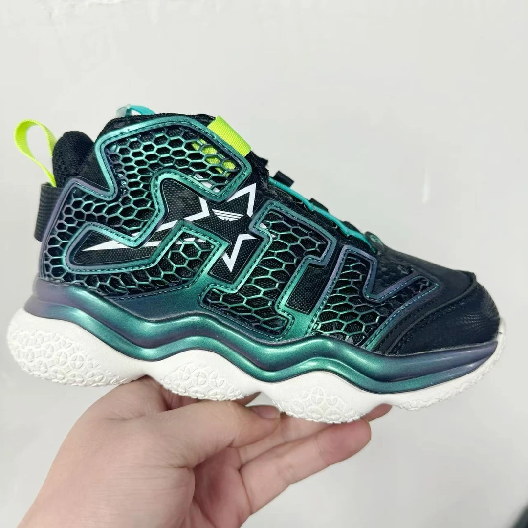 （鑫）儿童春季新款炫酷纽扣篮球鞋812