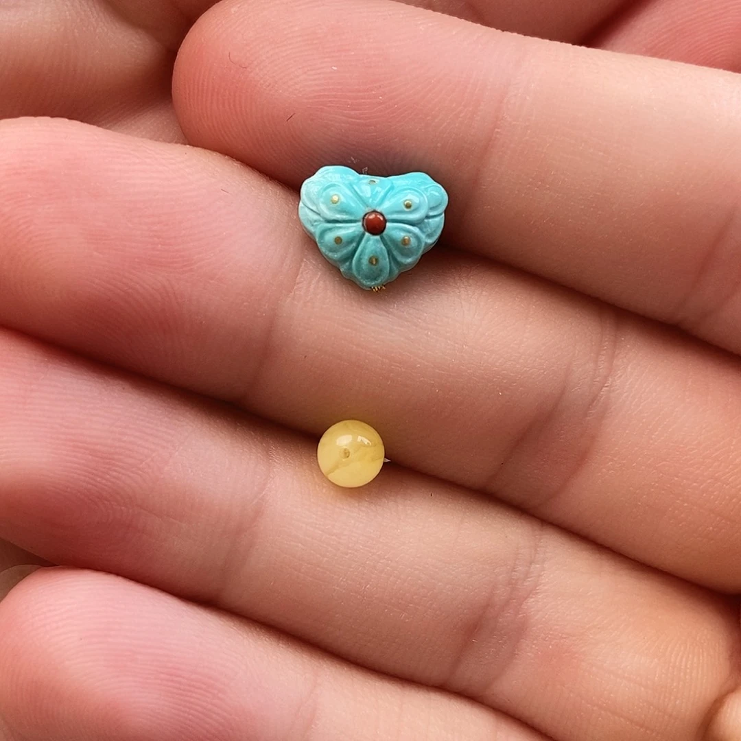 未镶嵌蜜蜡珠宝奇石