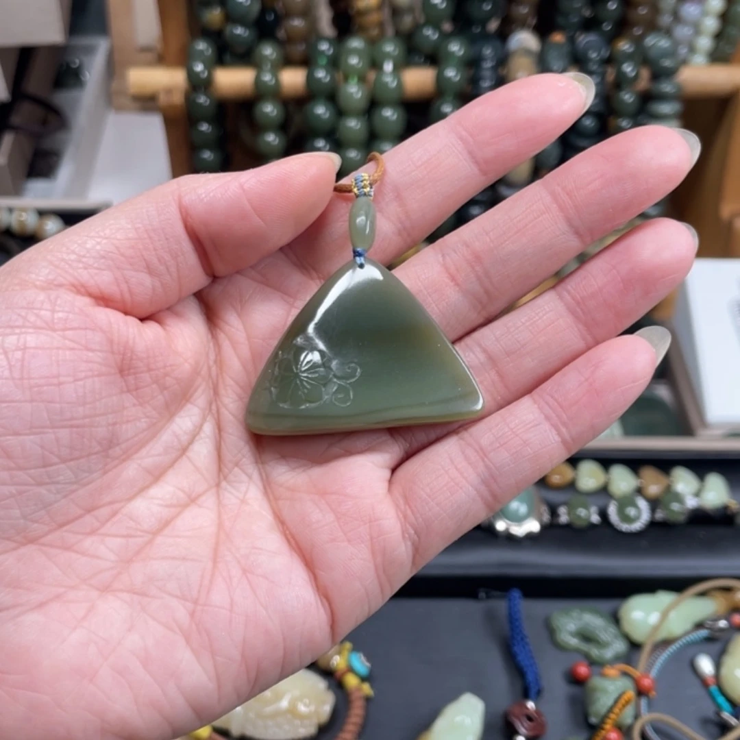 【闪购商品】岫岩河磨玉（透闪石质玉）挂件未镶嵌风****6