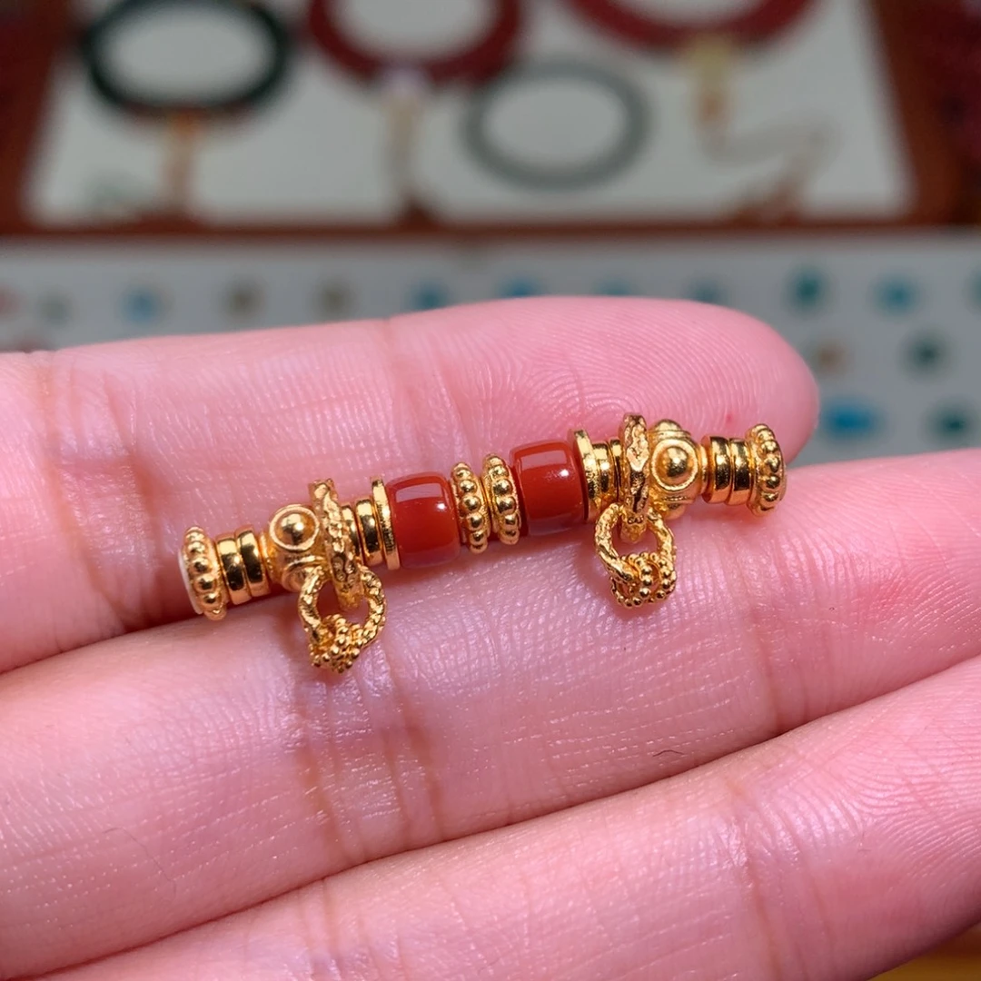 南红玛瑙未镶嵌颈饰