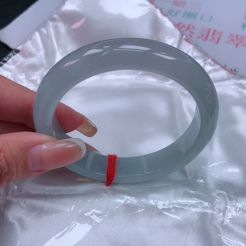 【闪购商品】未镶嵌手镯翡翠香****娜58
