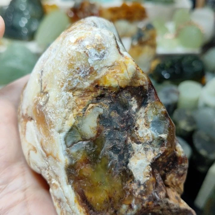 岫玉未镶嵌原石款式