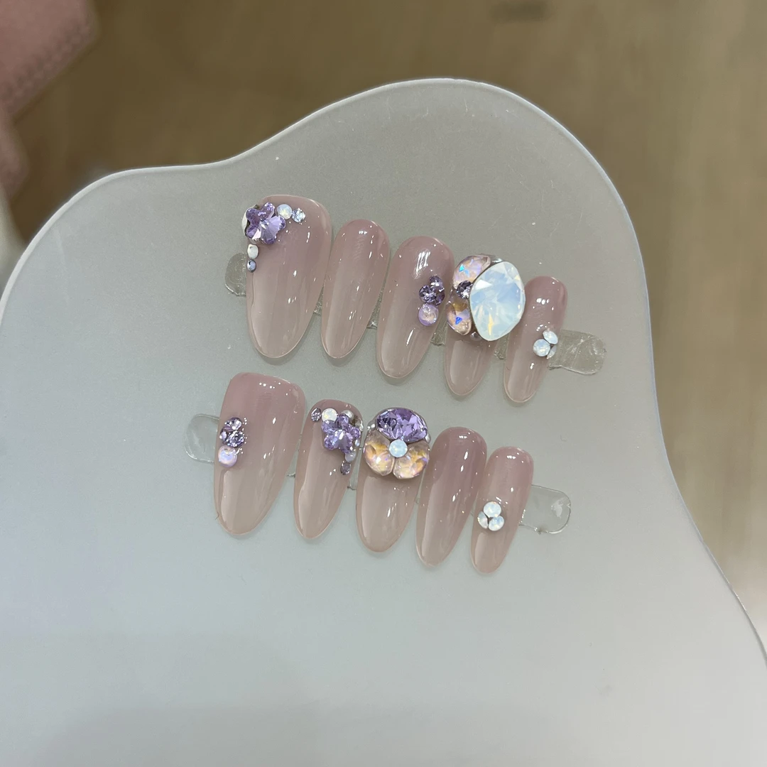 本宫指义【C134/施华】穿戴甲纯手工  底色：094反渐变