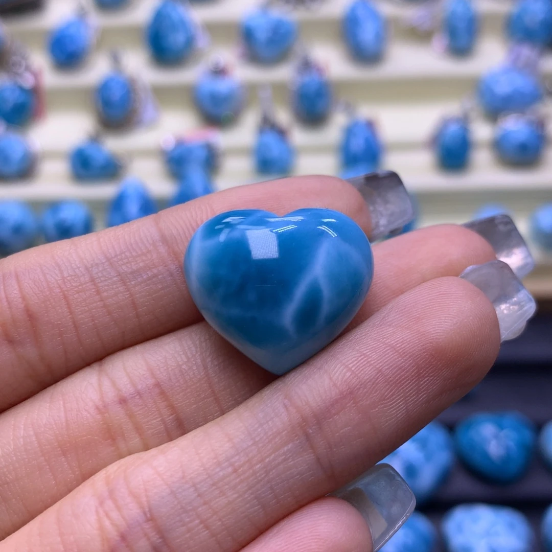 未镶嵌针钠钙石（海纹石）珠宝奇石精品爱心