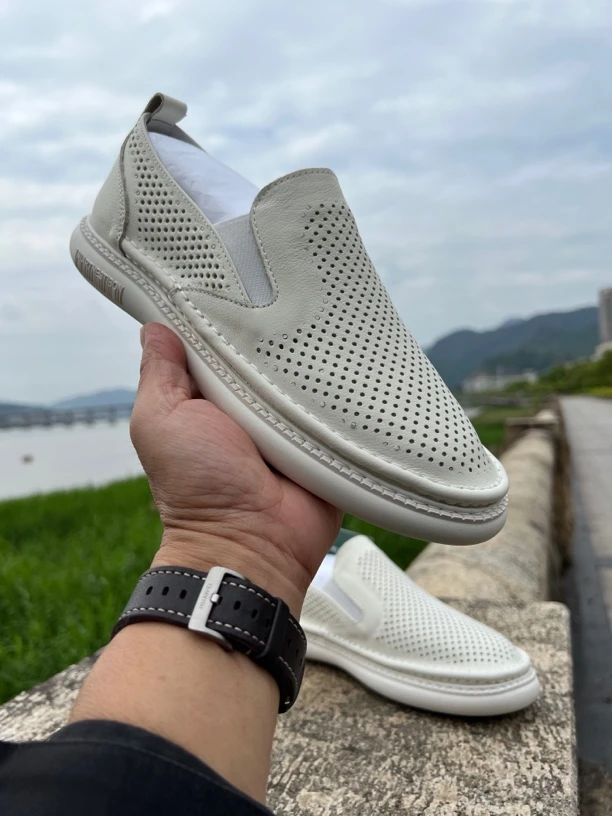 头层牛皮一脚蹬镂空男鞋2025夏季打孔透气洞洞鞋牛筋软底乐福鞋男