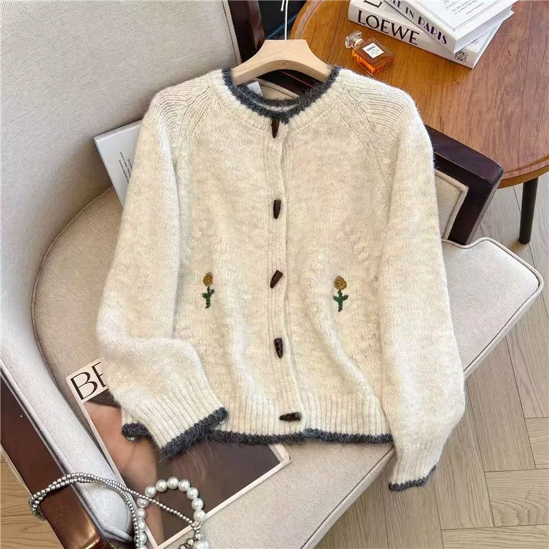 新款2025款软糯刺绣花朵针织毛衣加厚外套长袖秋冬新款开衫高级感