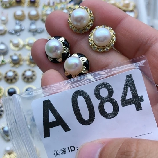 淡水珍珠耳饰合金