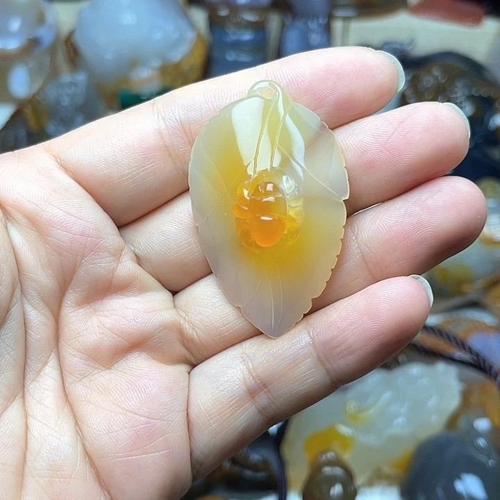 玛瑙/玉髓饰品未镶嵌