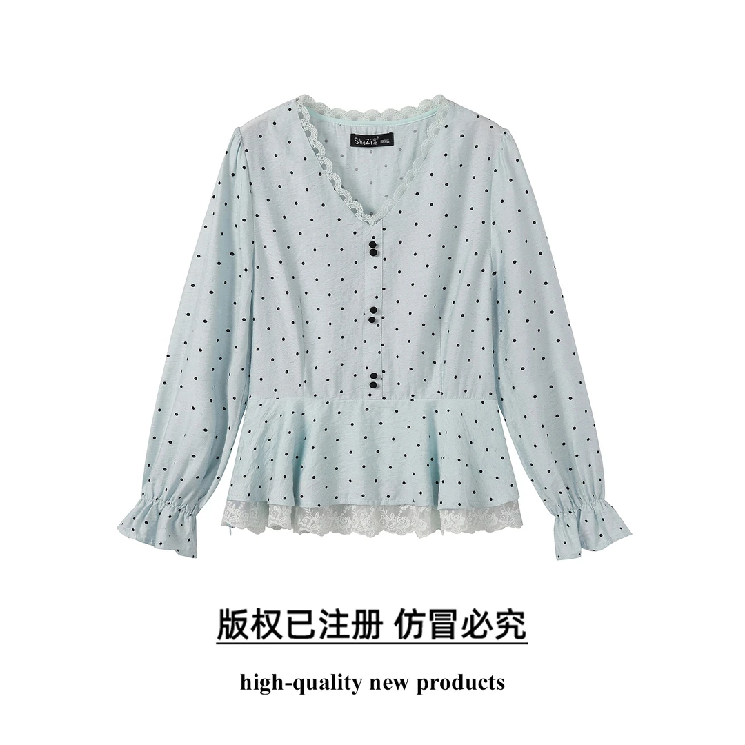 奢姿大码女装2025秋季时尚蕾丝花边波点设计气质纽扣装饰V领上衣