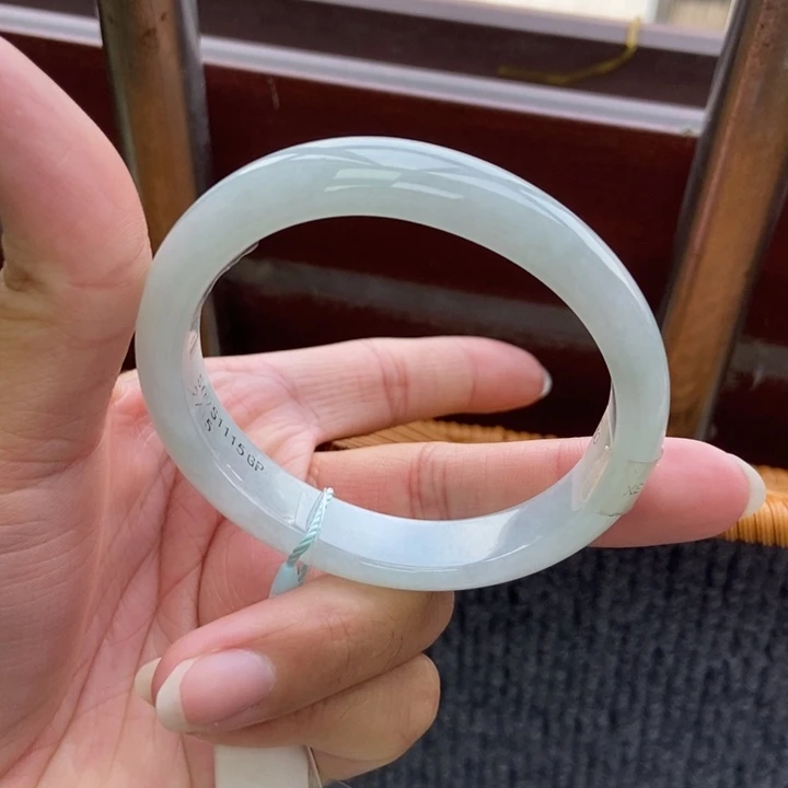 翡翠手镯未镶嵌阳*55贵妃