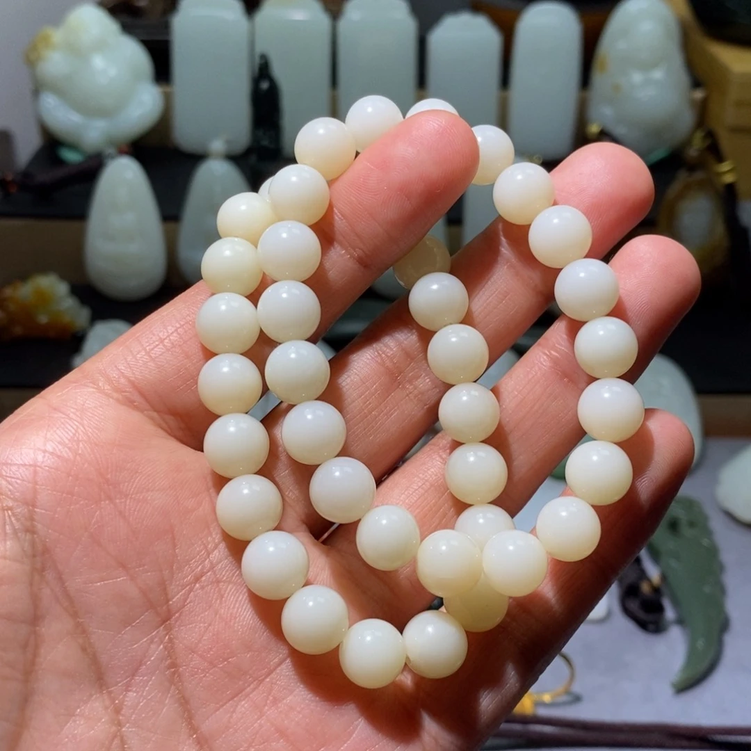 和田玉颈饰未镶嵌颂****蔚