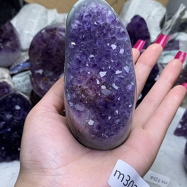 紫晶未镶嵌大型摆件（非配饰）