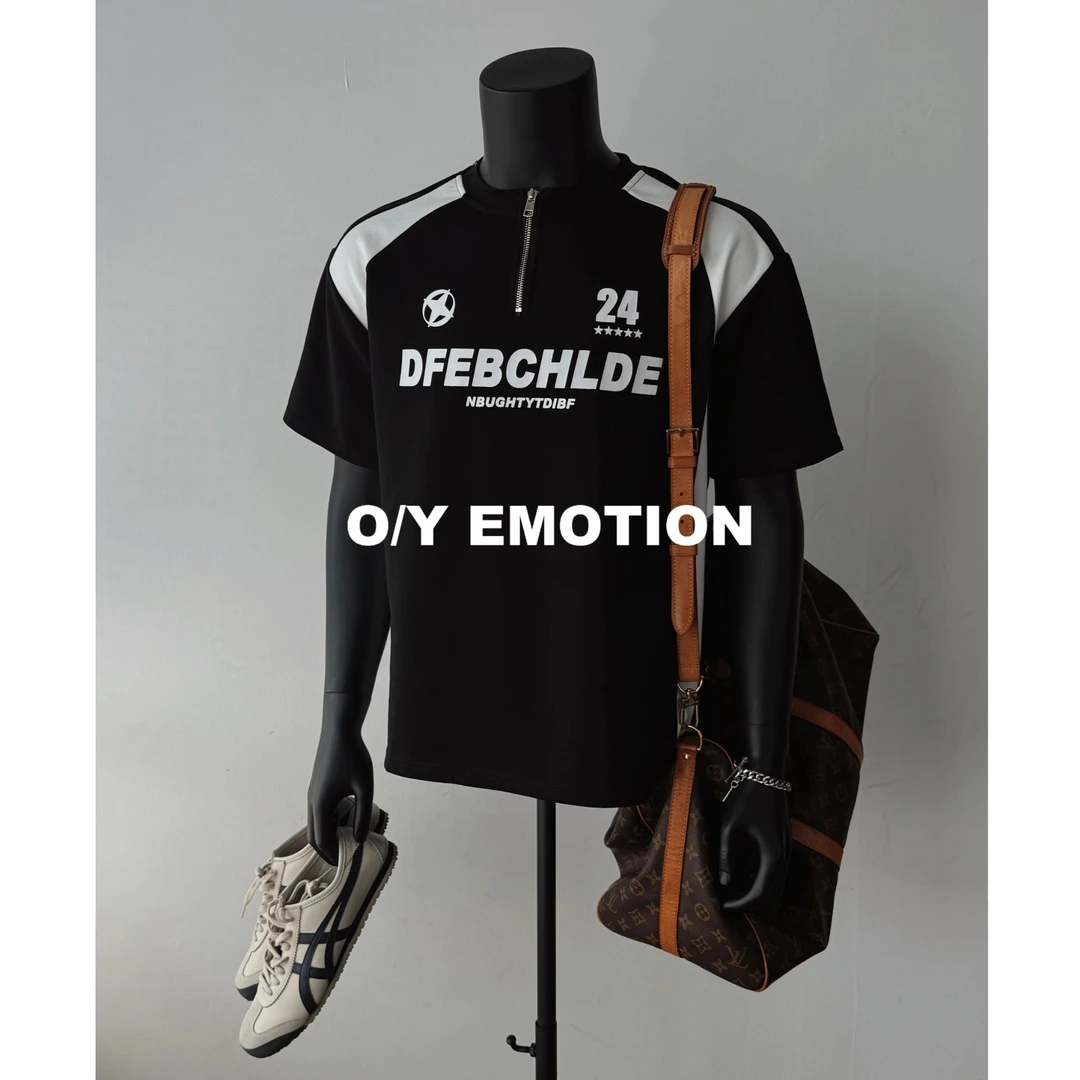 2025潮牌美式学院风黑白拼接T恤夏季半拉链字母印花机车短袖情侣