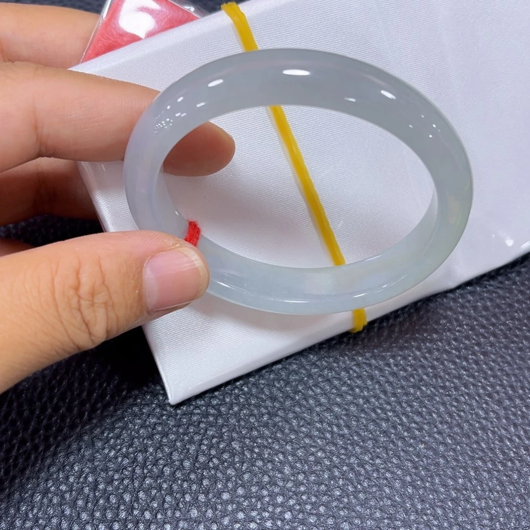 翡翠未镶嵌手镯手镯