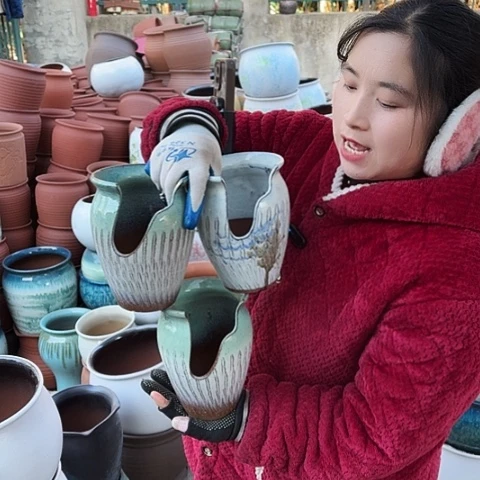 13口18高瑕疵盆子。