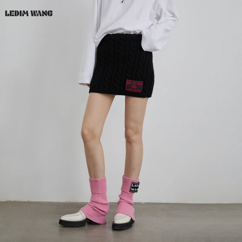LEDIM WANG白标/麻花编织针织直筒半身裙女25冬新款慵懒短裙黑/棕