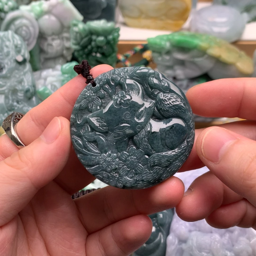 吊坠(不含链)未镶嵌翡翠