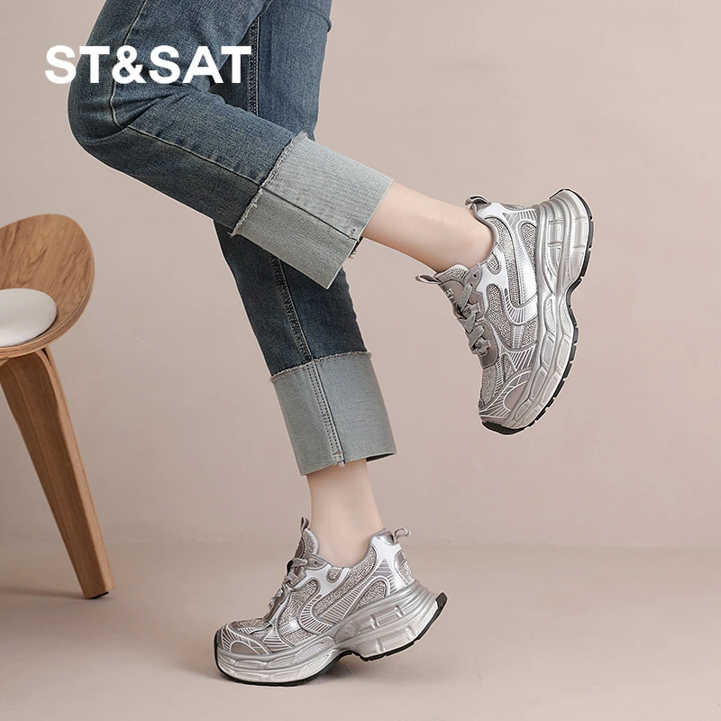 星期六老爹鞋女鞋休闲运动跑鞋2026新款春秋加绒增高水钻小个子