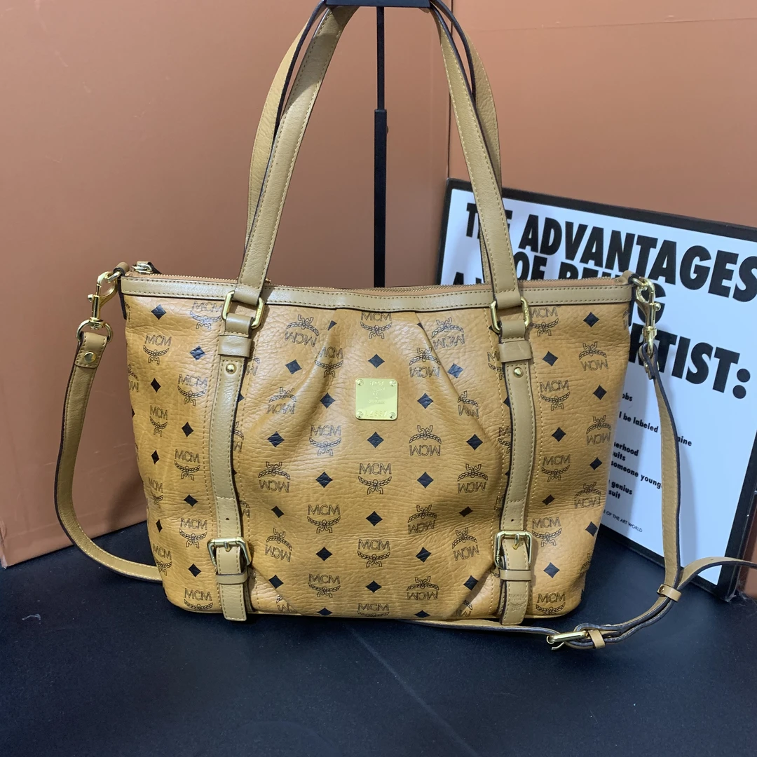 95新 MCM 小怡中古/MCM斜挎派拉蒙