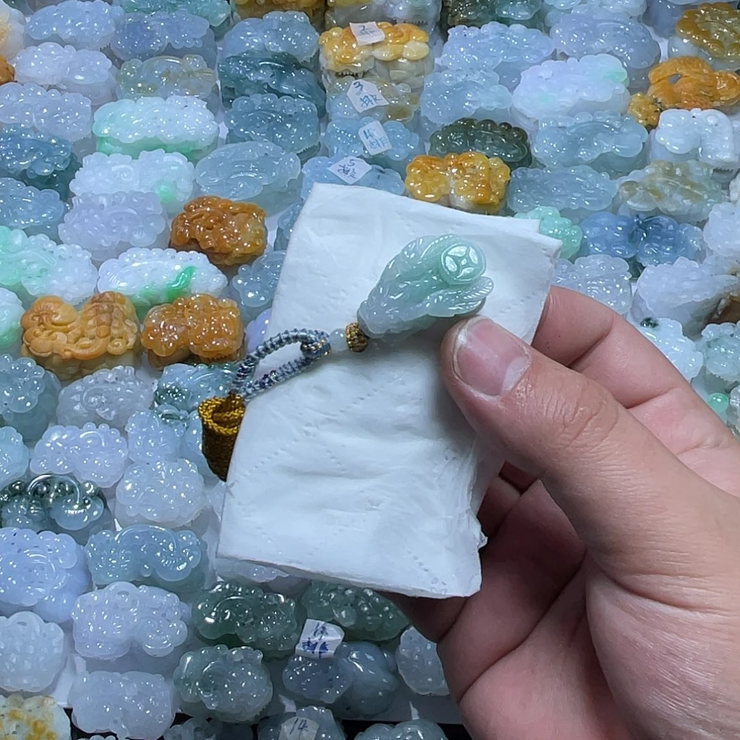 翡翠未镶嵌颈饰天然