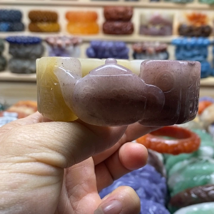 未镶嵌手镯石英质玉