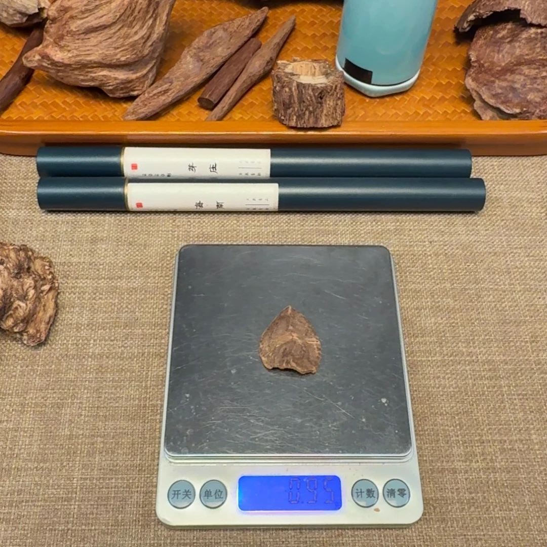 沉香沉水香港壳子