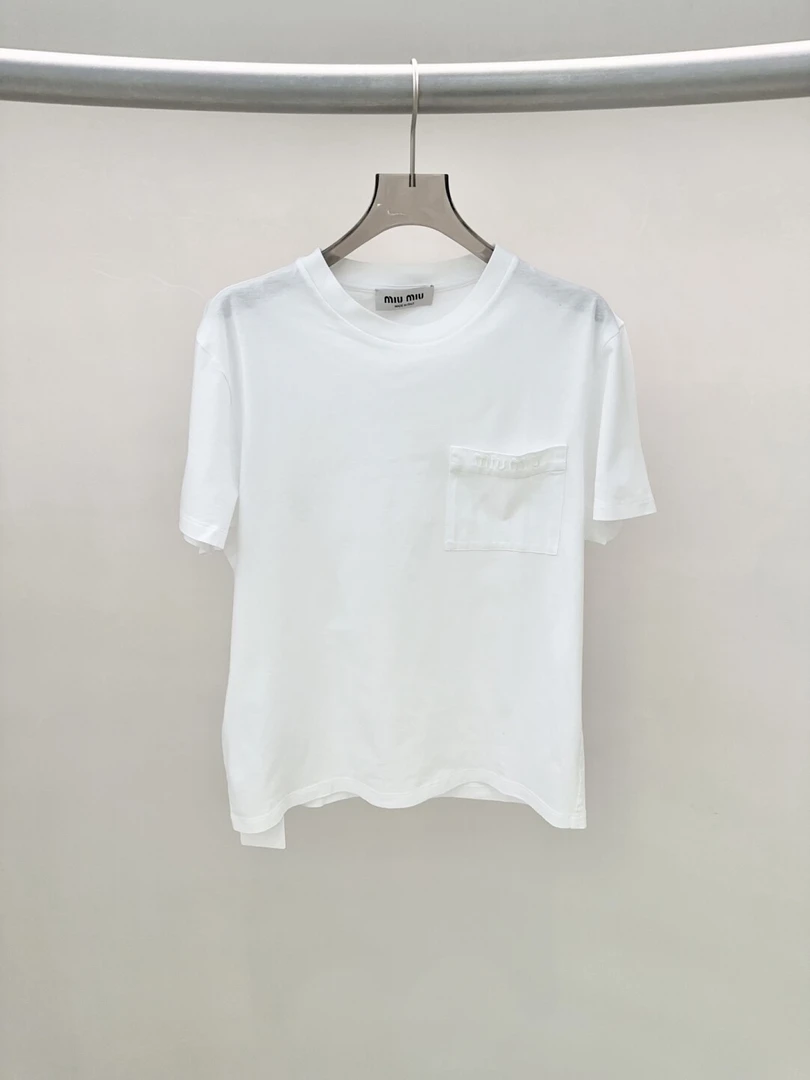 95新 MIU MIU/缪缪 葡萄籽奢潮/MIU MIU白色口袋短袖/XS