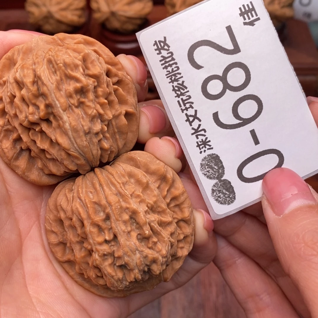 文玩核桃把件43四座楼