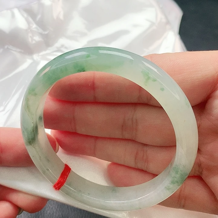 翡翠手镯未镶嵌正圈2711