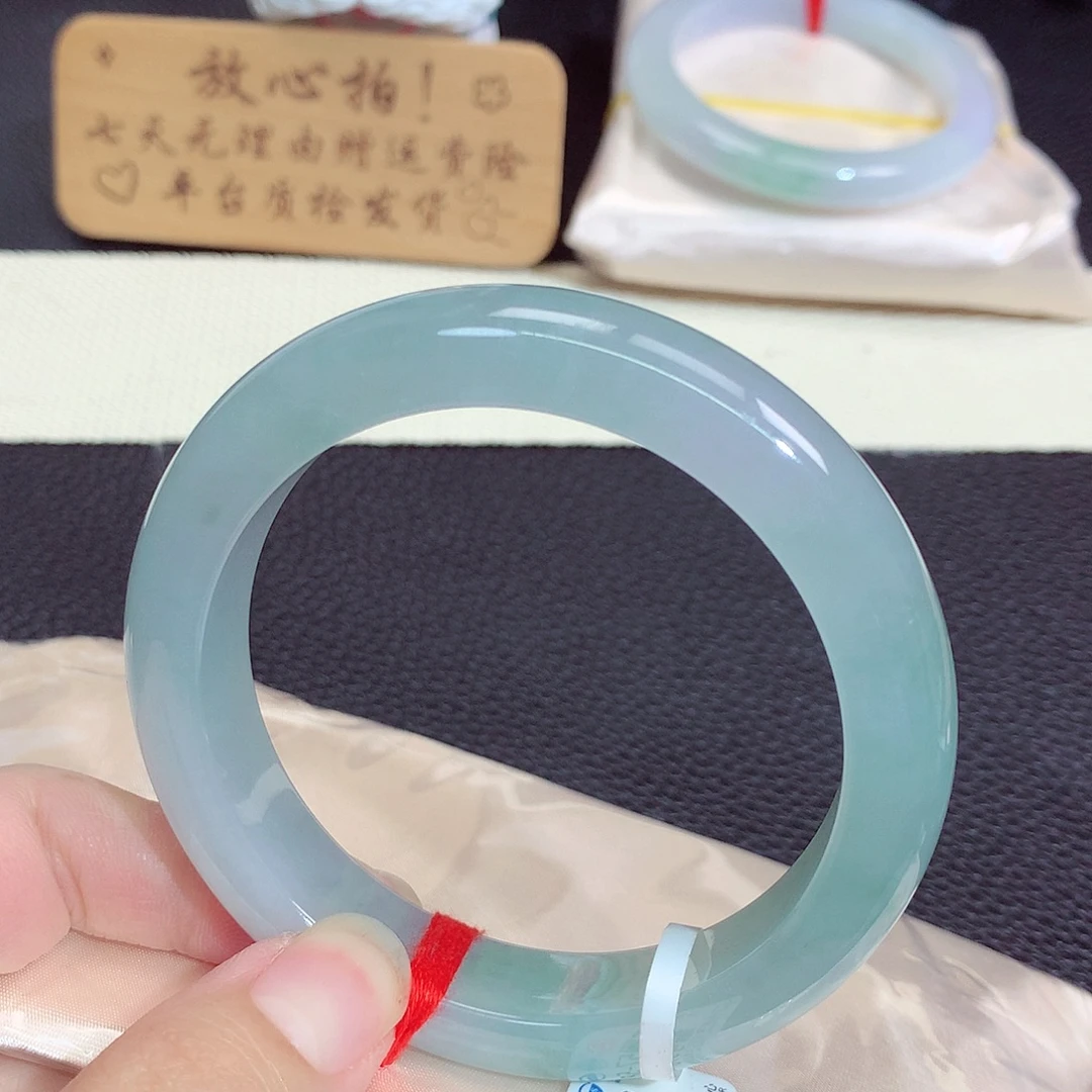 未镶嵌手镯翡翠590