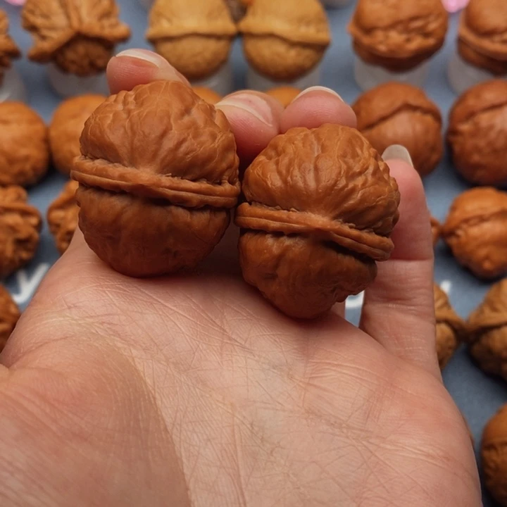 文玩核桃把件大佛肚