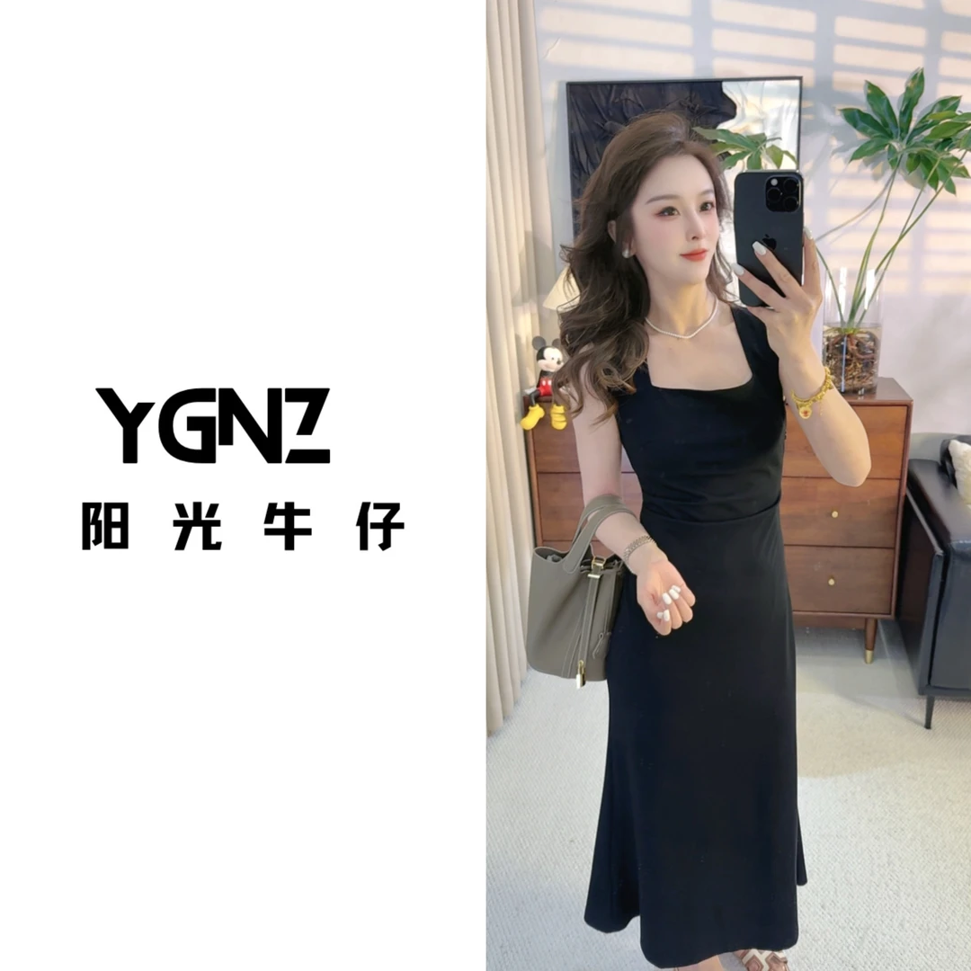 【阳光牛仔】“赫本夜宴”黑色方领无袖显瘦法式吊带连衣裙