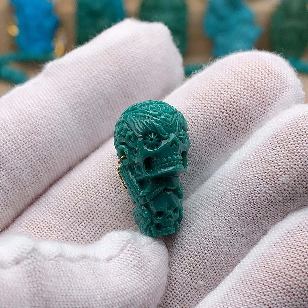 绿松石未镶嵌珠宝奇石