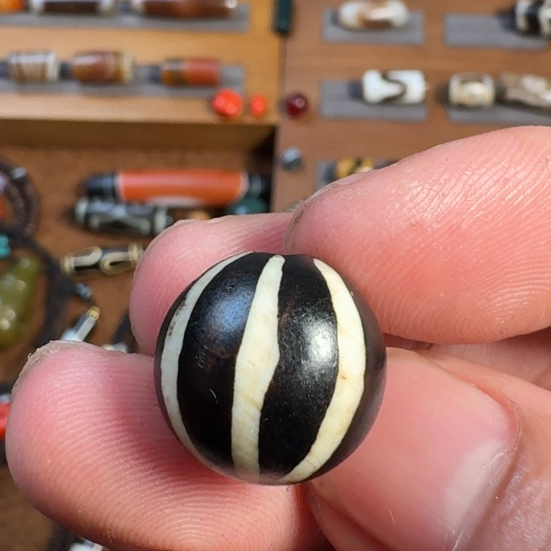 玛瑙/玉髓未镶嵌珠宝奇石