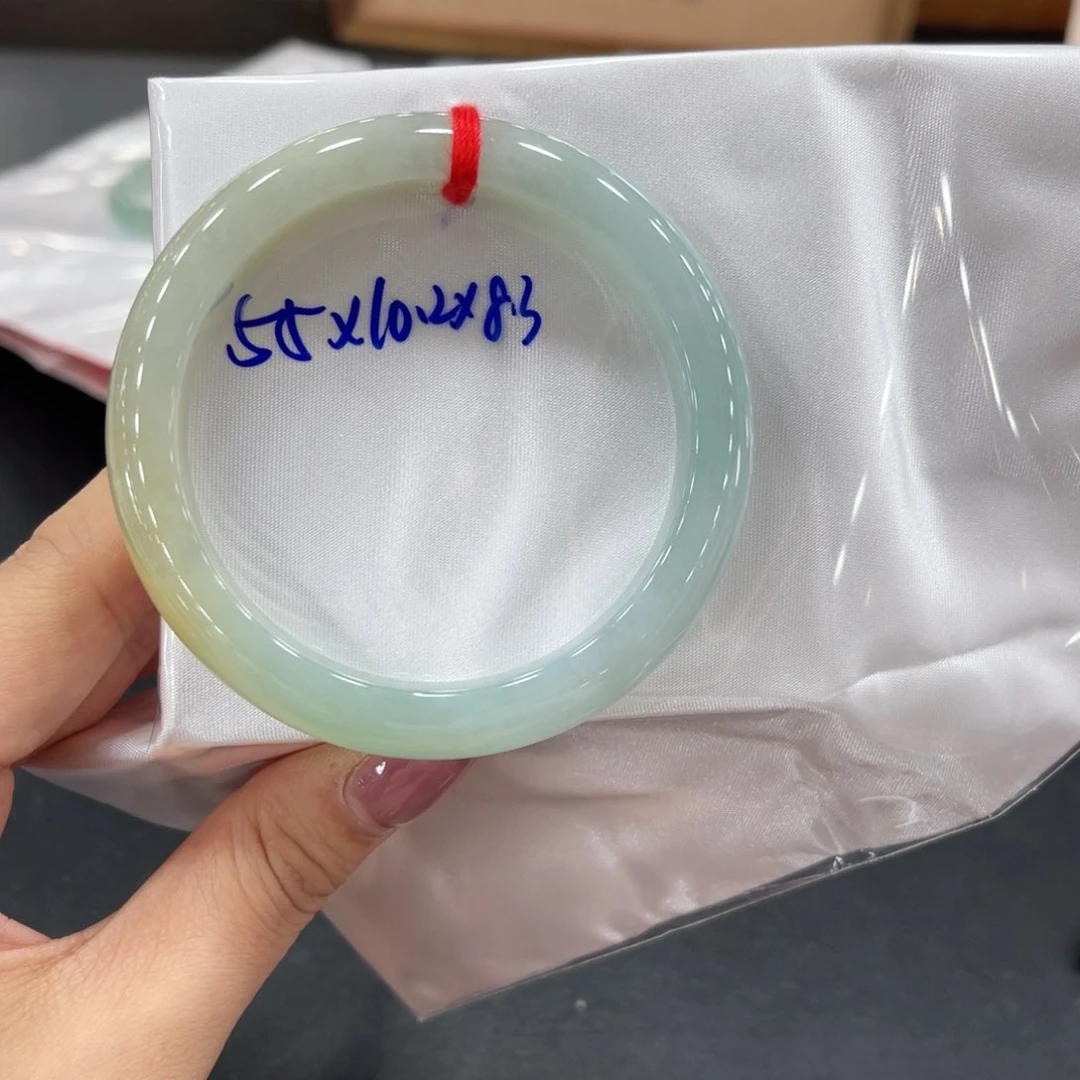 未镶嵌手镯翡翠翡翠