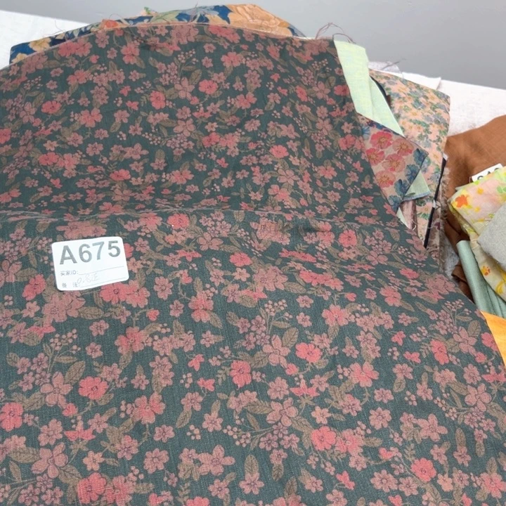 麻675灰绿色小碎花香云亚麻0.8正按0.6