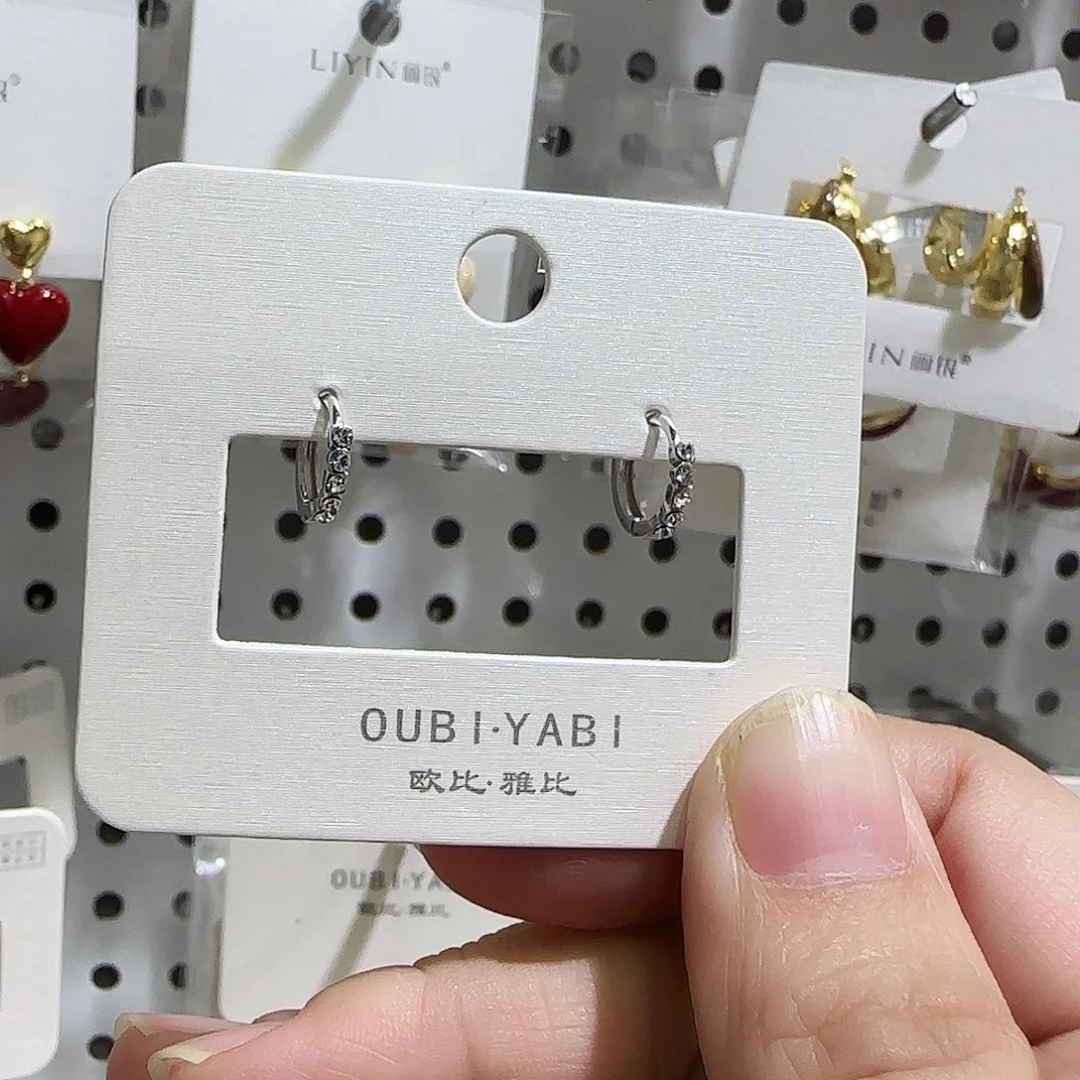 锆石纯铜合金耳骨扣