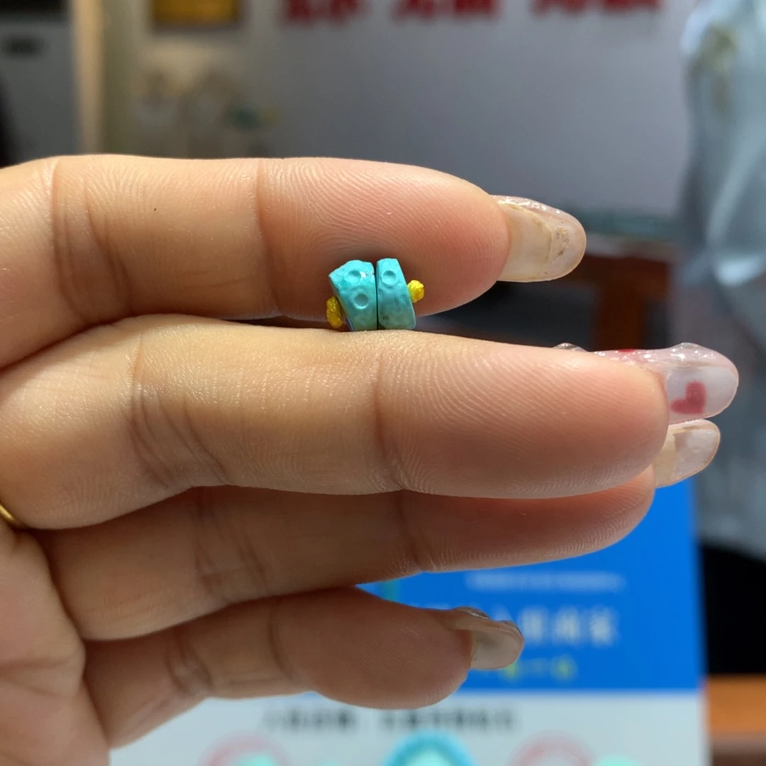 绿松石配饰未镶嵌