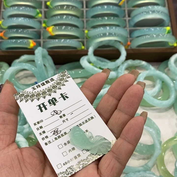 观***岄蛇纹石玉未镶嵌手镯