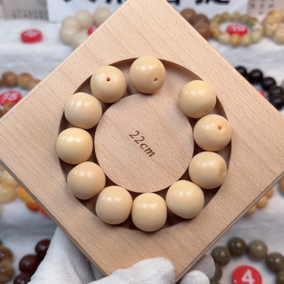 白玉菩提吊坠卡23手工干磨风化老料奶黄福利