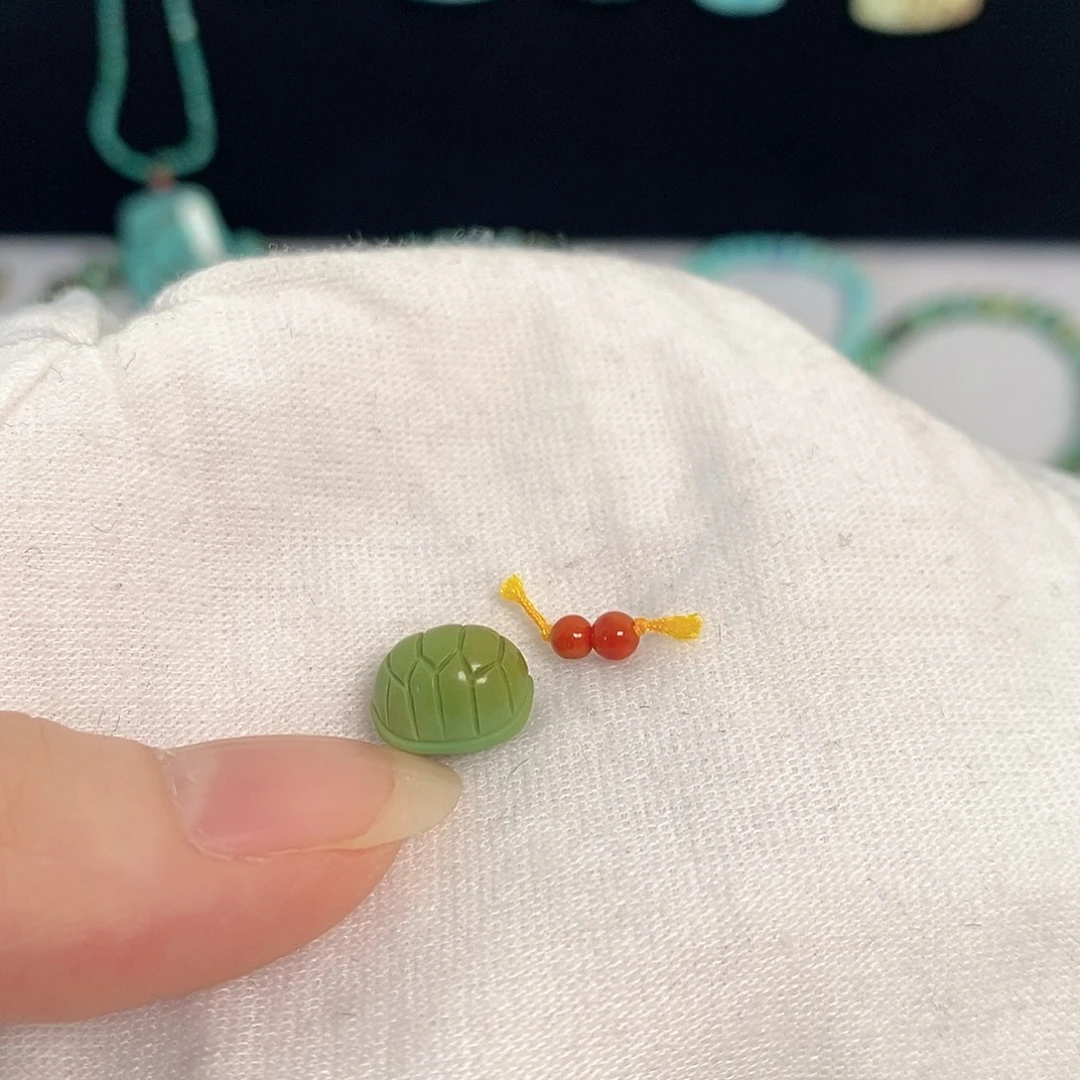 南红玛瑙未镶嵌珠宝奇石