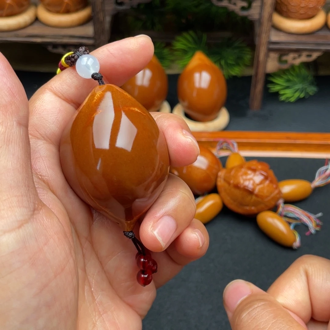 橄榄核吊坠鲍鱼37穿配