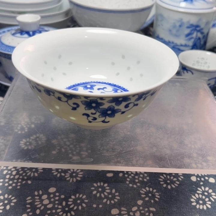 陶青花玲珑5寸紫荆花饭碗无边