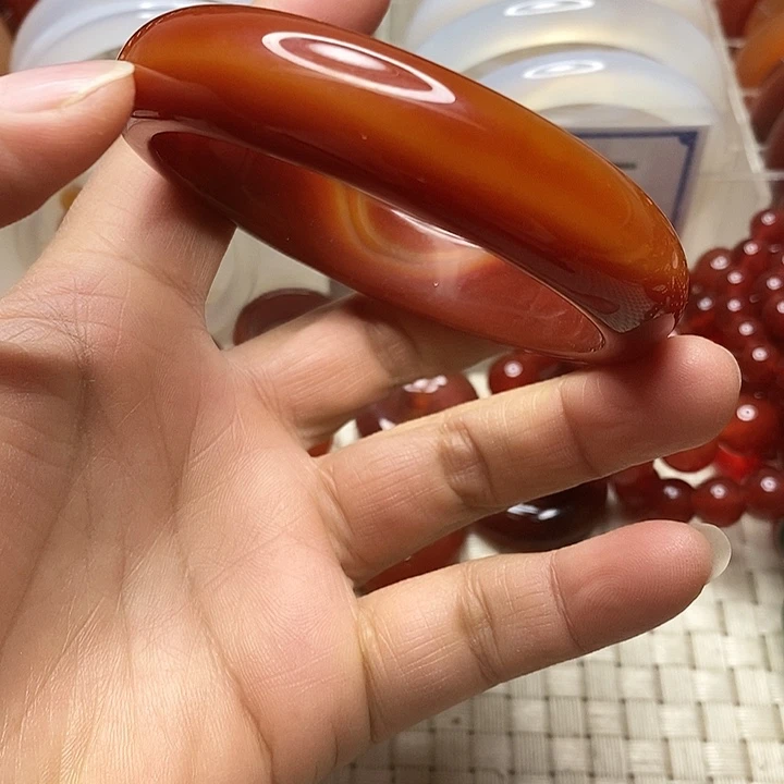 玛瑙/玉髓未镶嵌手镯