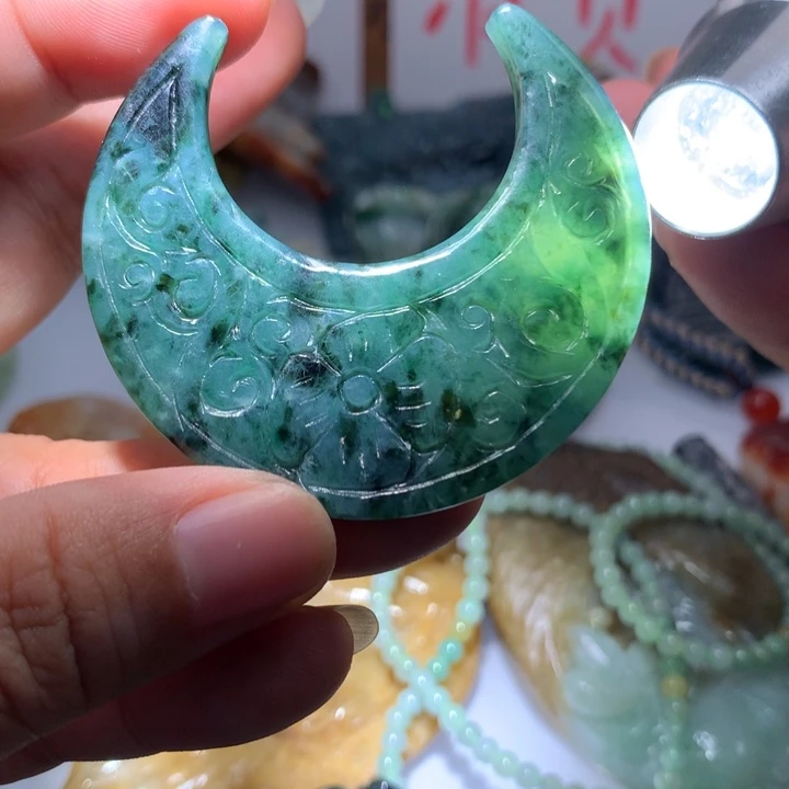 翡翠颈饰未镶嵌保真天然A货翡翠