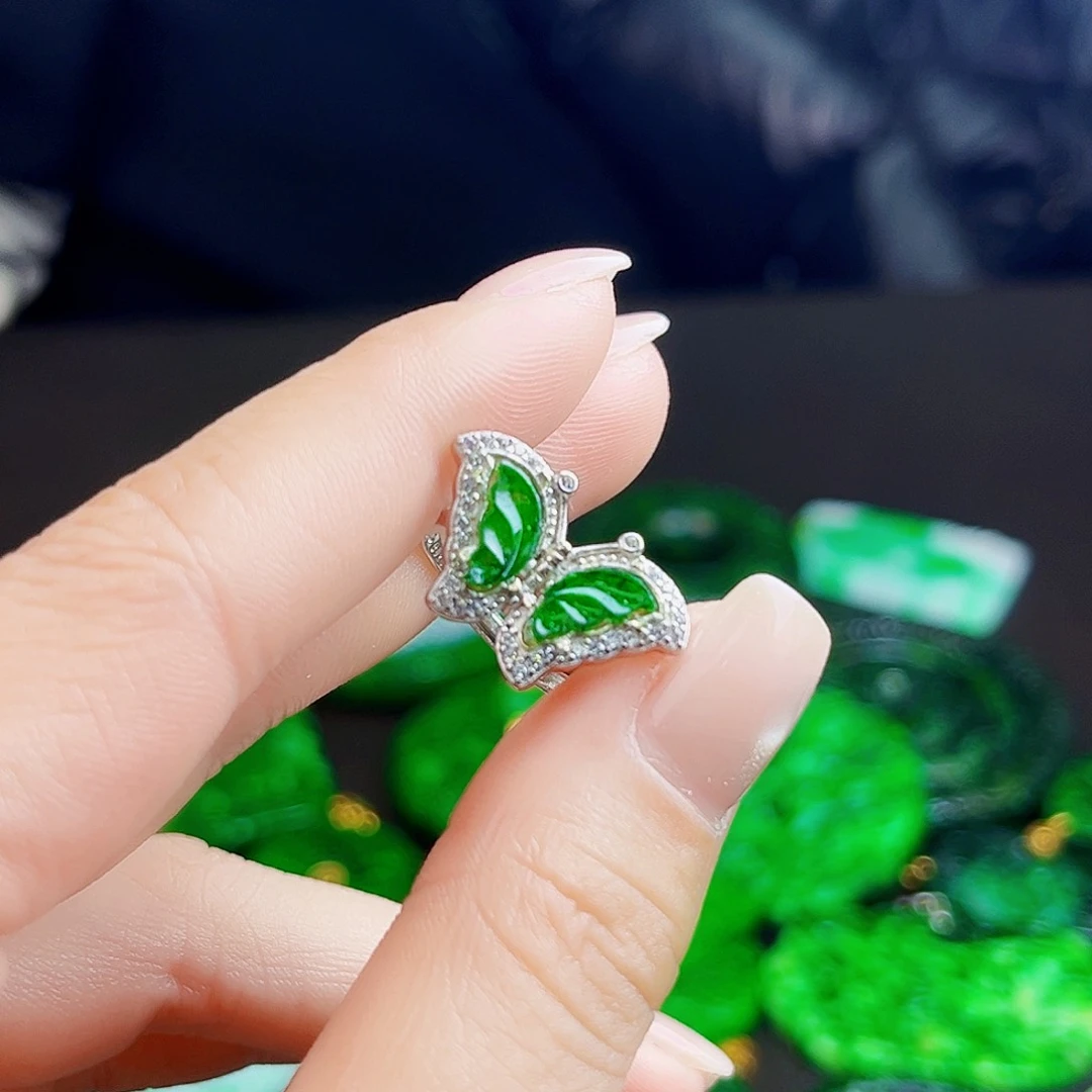 颈饰银S925镶嵌翡翠多样性