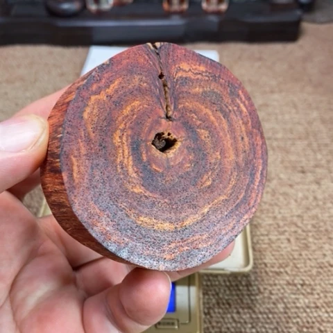 藤类79.5克降真香黄金甲虫漏千老料