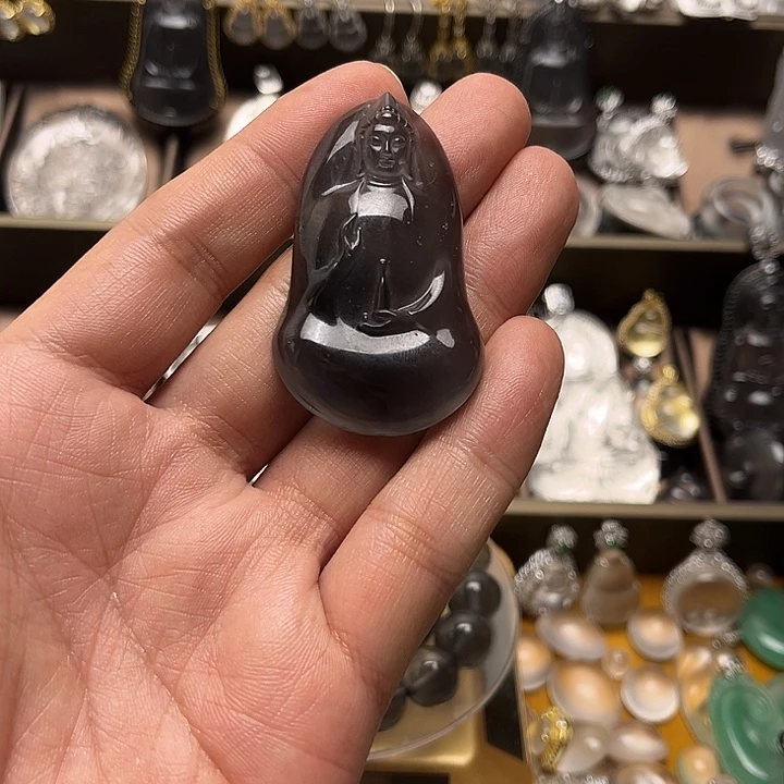 缘***去石英质玉未镶嵌观音