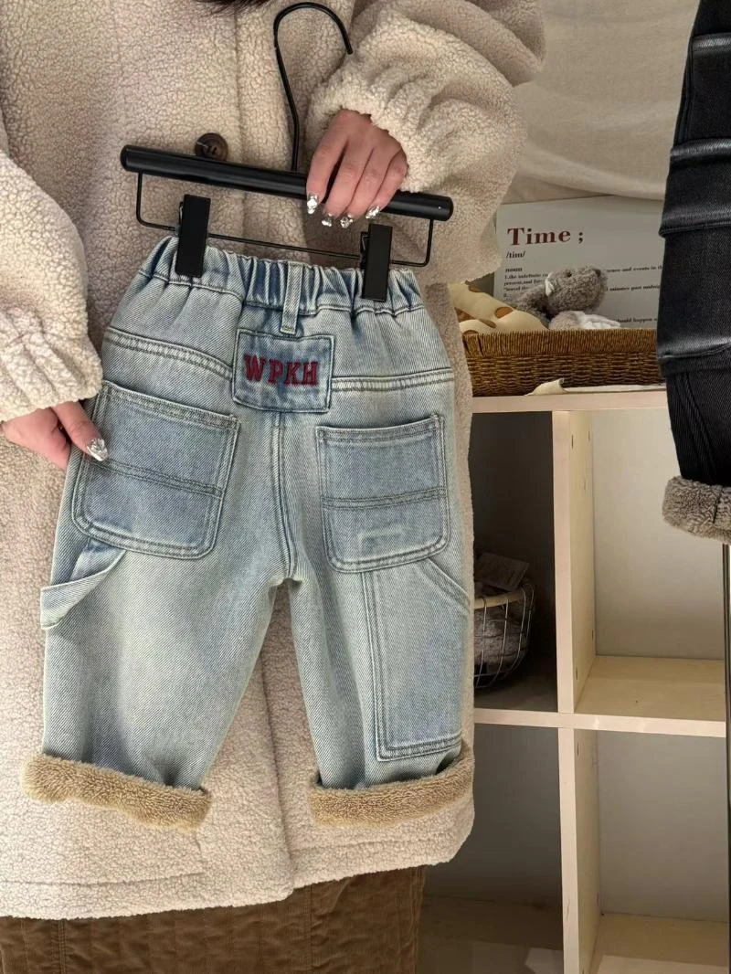 童装实体裤子福利