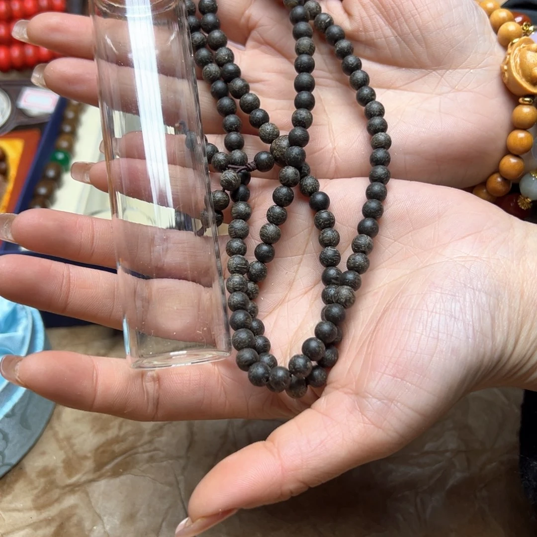 大叶紫檀（黑酸枝木类）